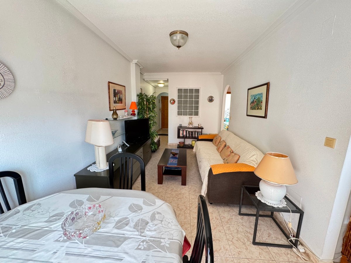 3 Bed شقة في الطابق الأوسط in Guardamar del Segura في Guardamar del Segura, شقة
