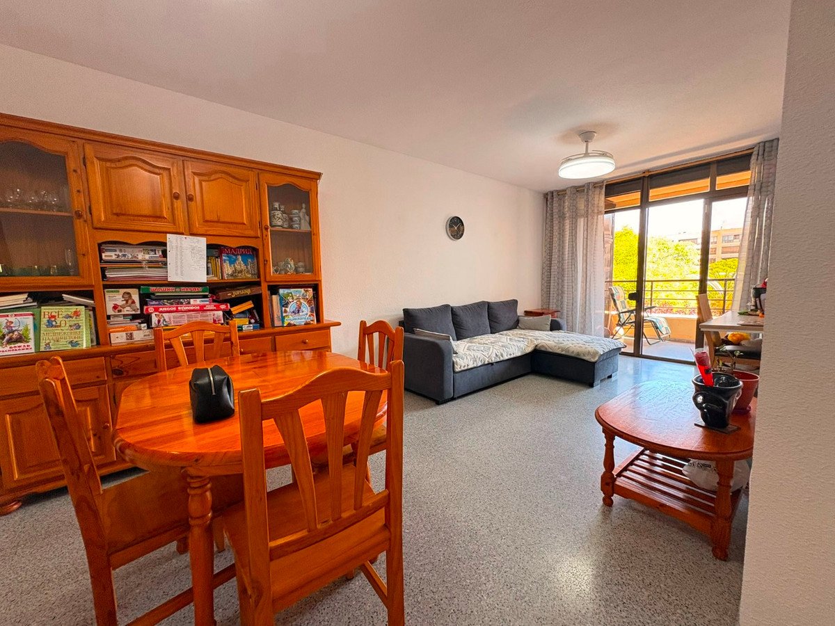 3 Bed شقة في الطابق الأرضي in Guardamar del Segura في Guardamar del Segura, 