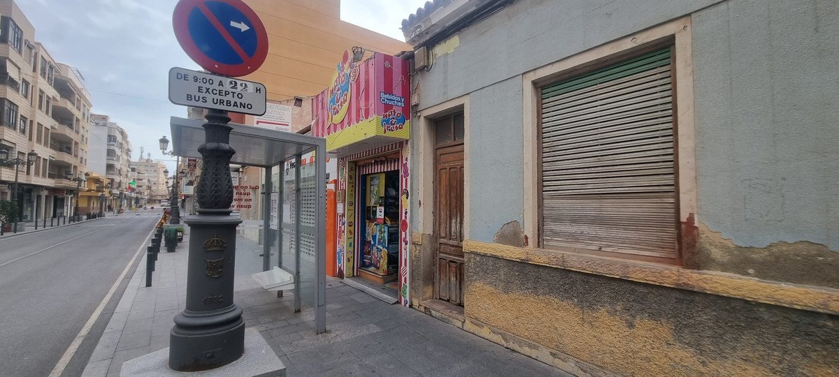 2 Bed Property in Guardamar del Segura في Guardamar del Segura — 