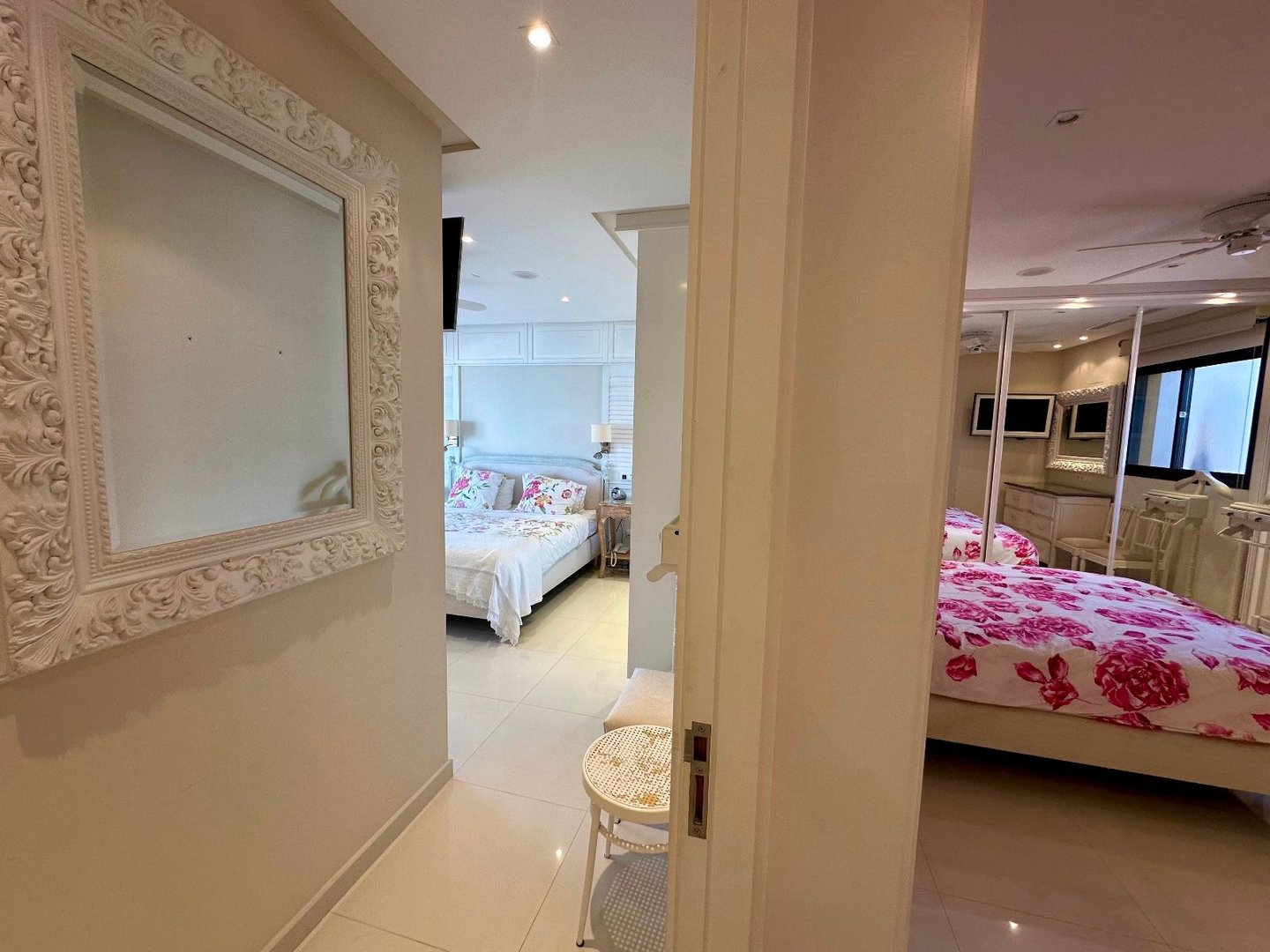 30 photo