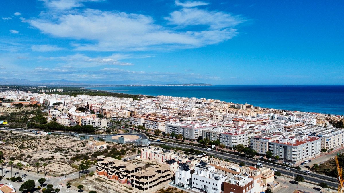 2 Bed بنتهاوس in Guardamar del Segura في Guardamar del Segura, بنتهاوس