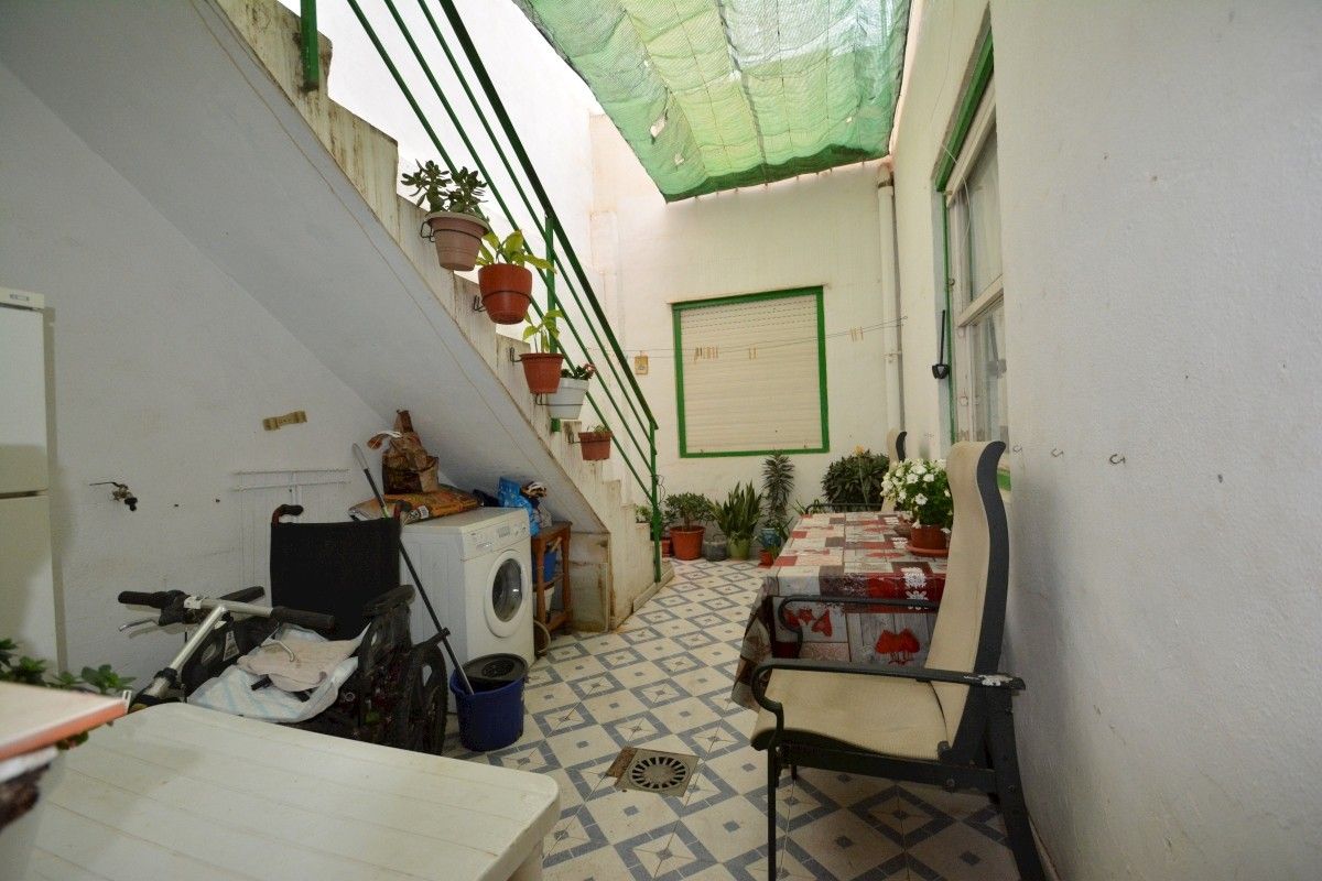 16 photo