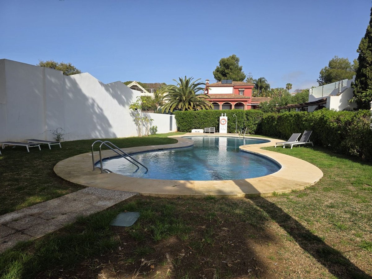 3 Bed Bungalow in Hacienda Las Chapas in Hacienda Las Chapas — Bungalow