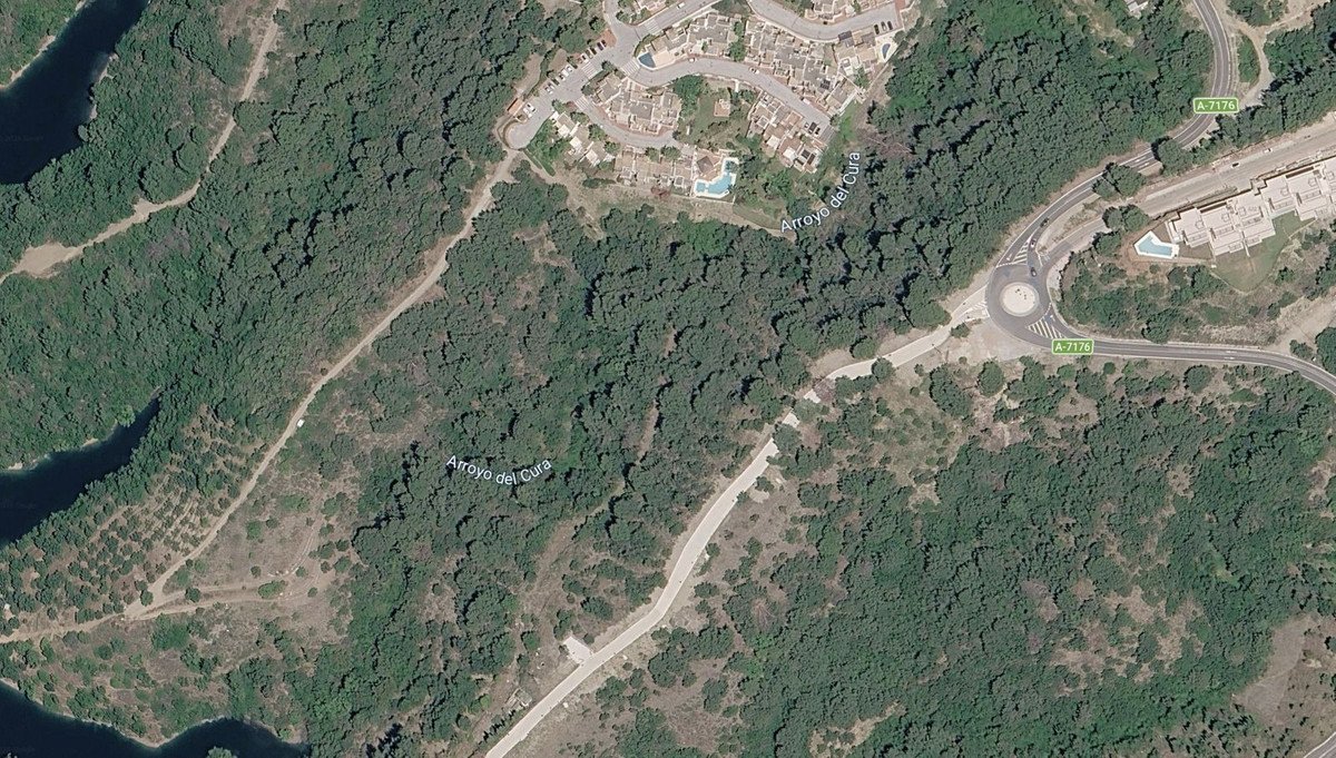Land in Istán in Istán, Land
