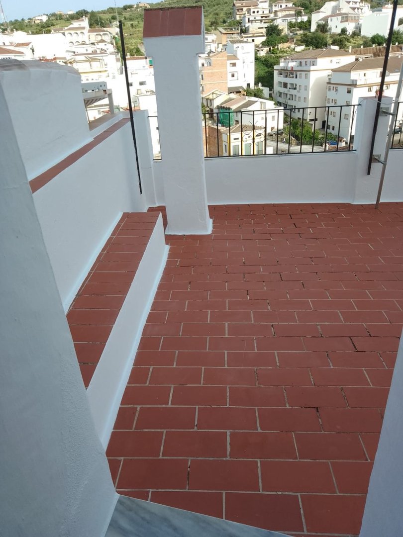 5 Bed بيت مدينة in Tolox في Tolox, تاون هاوس