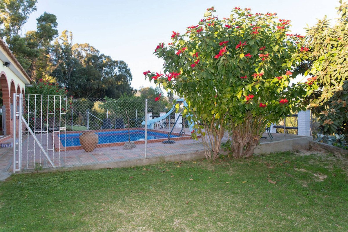 4 Bed Finca - Cortijo in San Pablo de Buceite in San Pablo de Buceite, Finca - Cortijo
