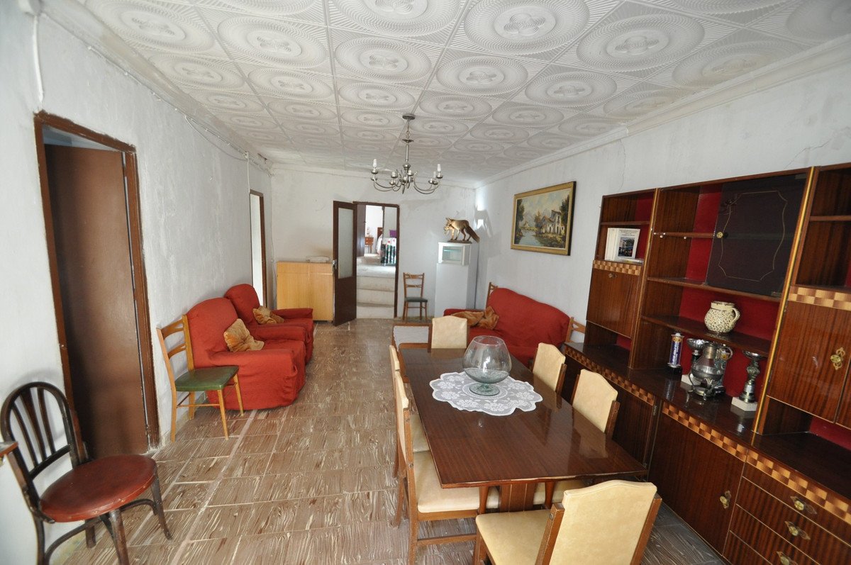 4 Bed Cave House in La Zarza في La Zarza, 