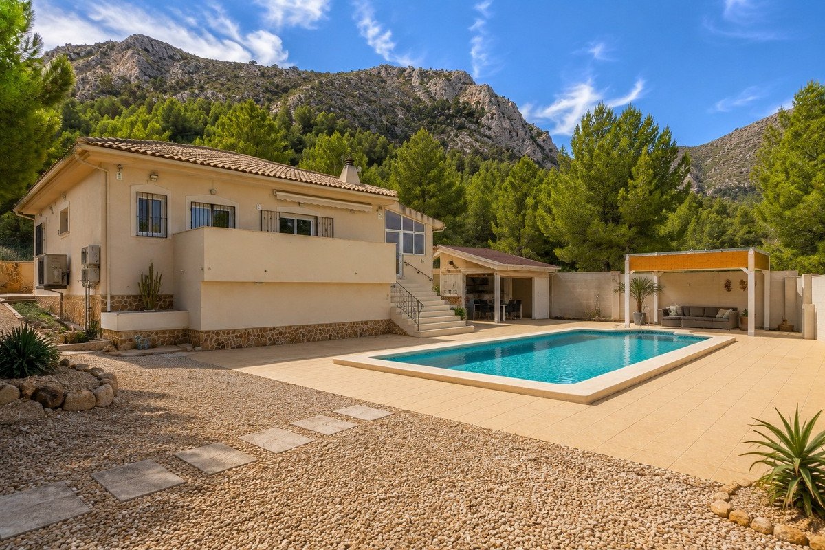 4 Bed Detached Villa in La Zarza in La Zarza, Detached Villa