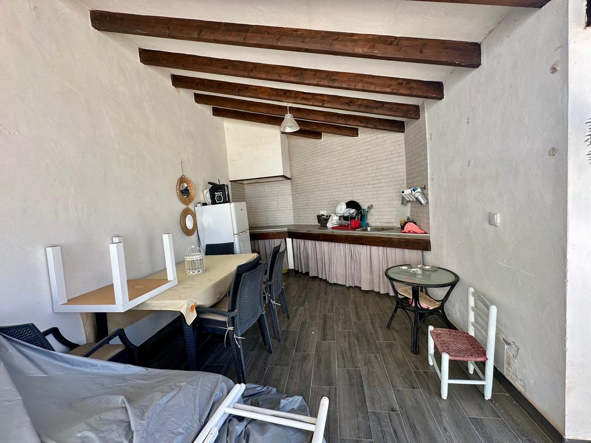 5 Bed فيلا مستقلة in Torre Del Rico في Torre Del Rico, 