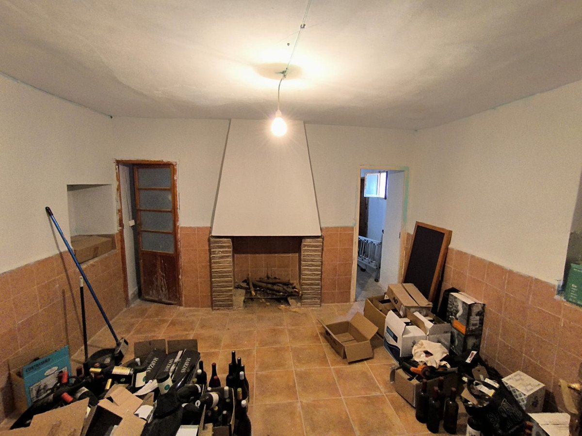 8 Bed Finca - Cortijo in Yecla
