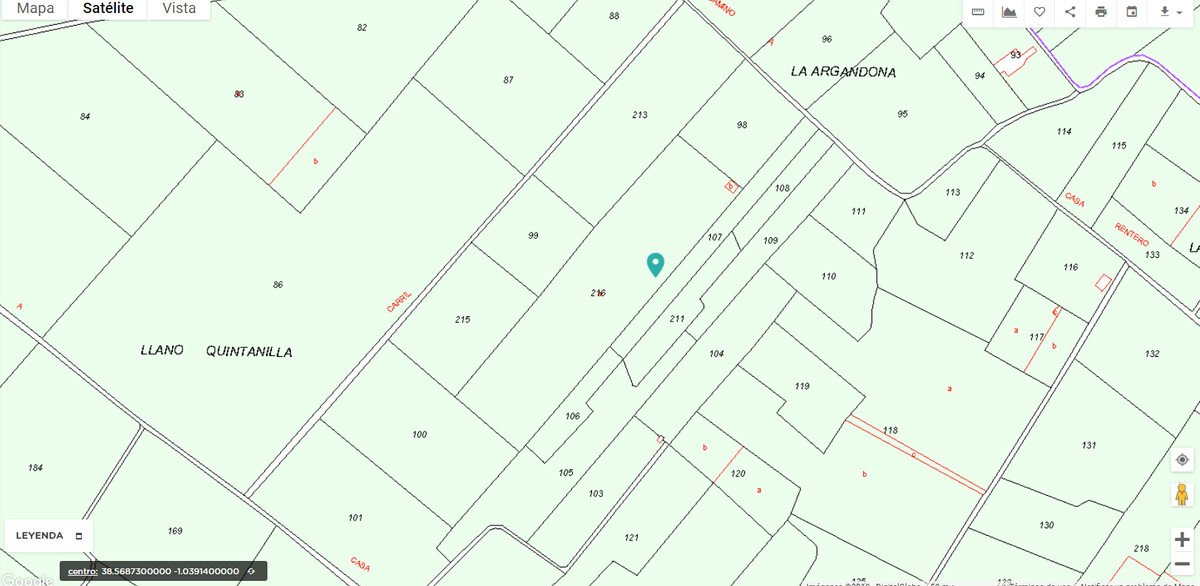 Land in Yecla in Yecla, 