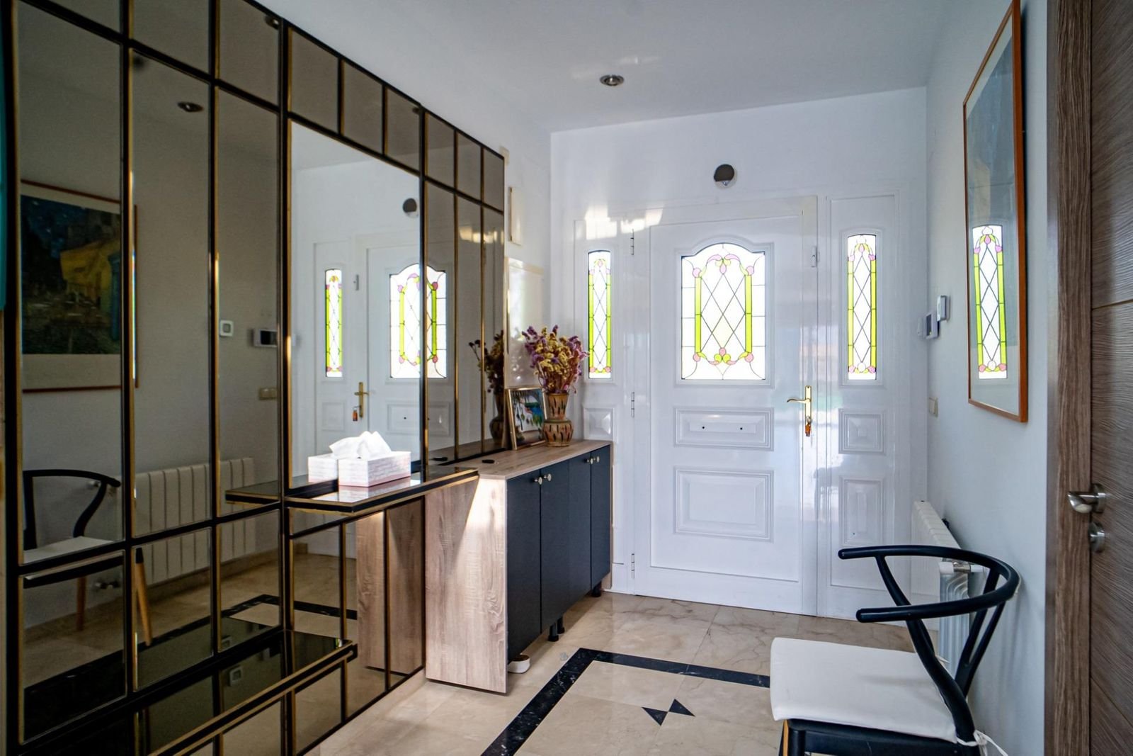 4 Bed Detached Villa in L'Alfás del Pi في L'Alfás del Pi — فيلا منفصلة