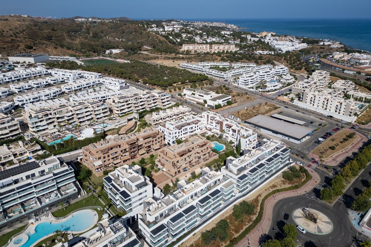 3 Bed Middle Floor Apartment in La Cala de Mijas in La Cala de Mijas, Apartment