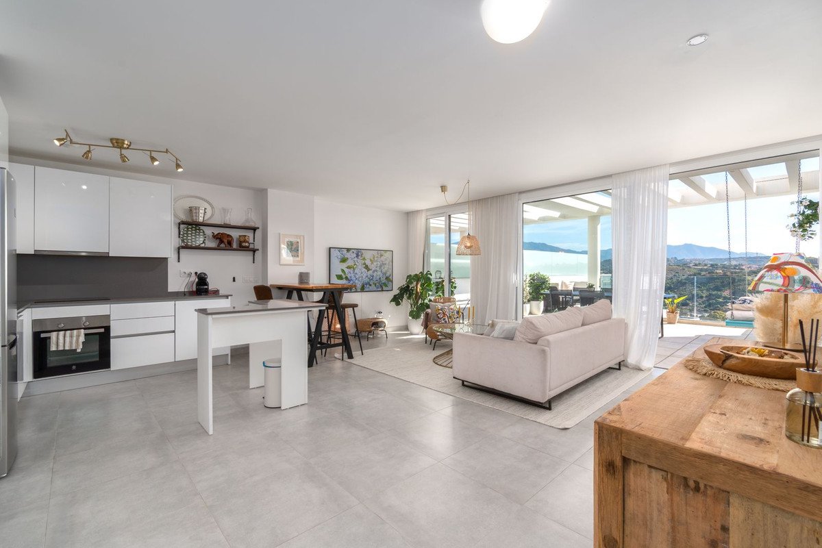 3 Bed Middle Floor Apartment in La Cala de Mijas in La Cala de Mijas, Apartment