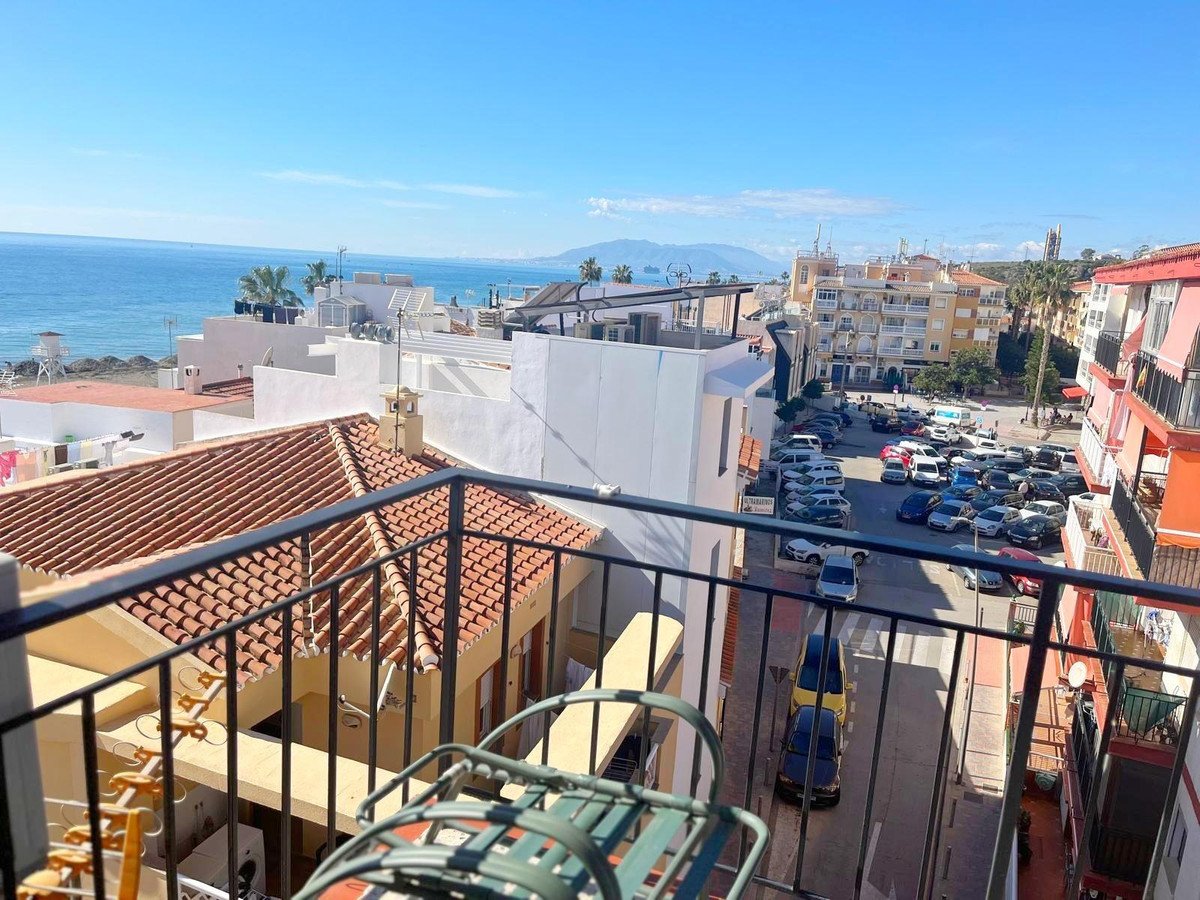 2 Bed Middle Floor Apartment in La Cala del Moral in La Cala del Moral, Apartment