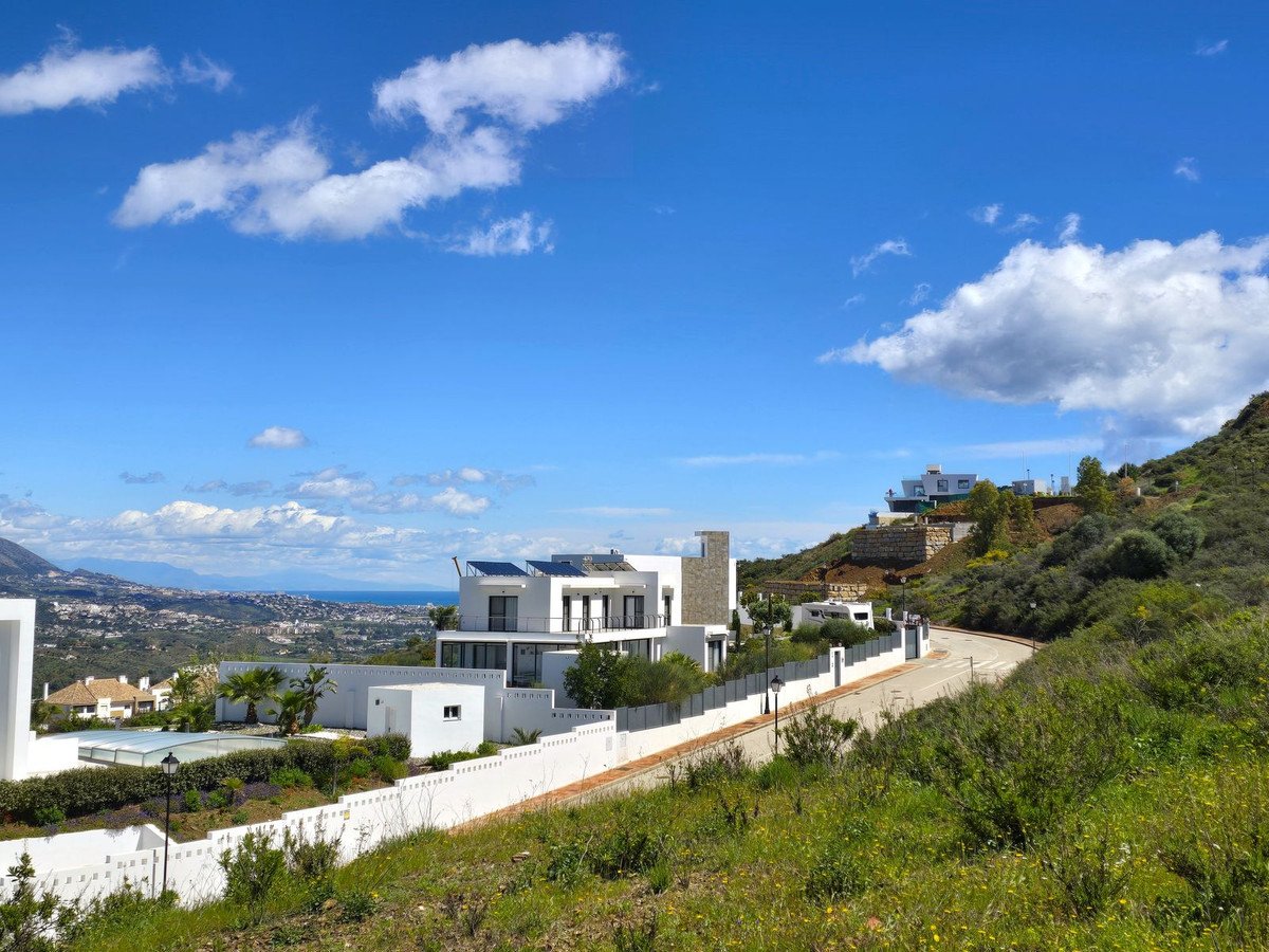 1 Bed Residential Plot in La Cala Golf Vietovėje La Cala Golf — Gyvenamasis sklypas