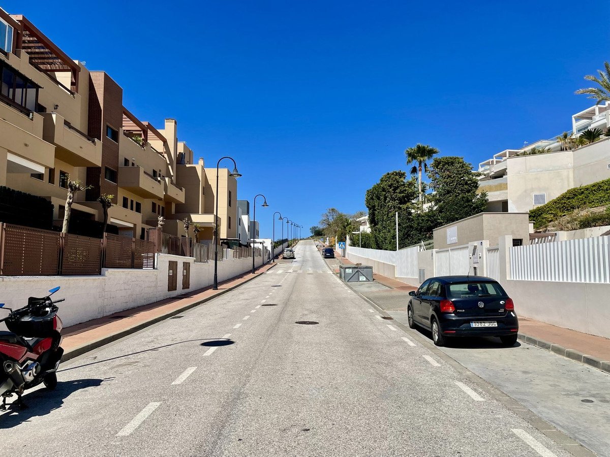 2 Bed Middle Floor Apartment in La Cala in La Cala — Apartment