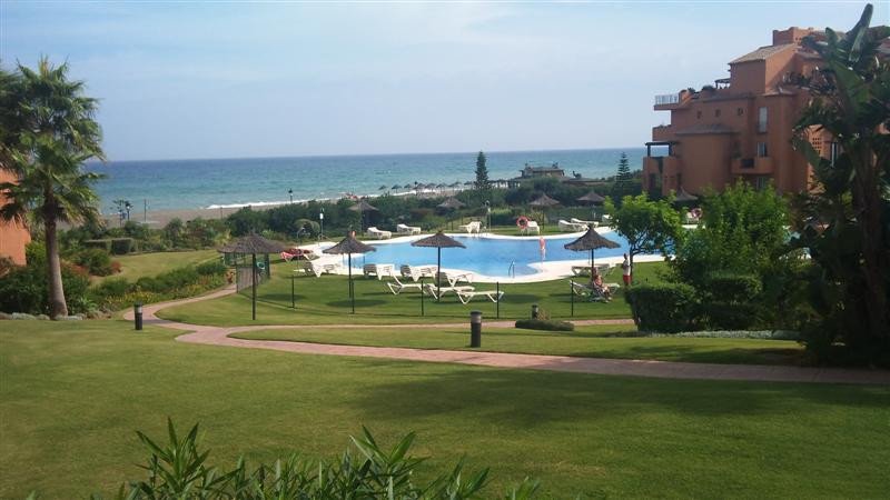2 Bed Ground Floor Apartment in La Duquesa in La Duquesa, Apartment