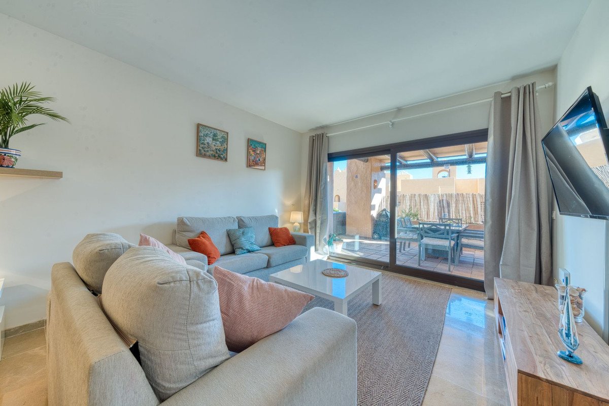 3 Bed Ground Floor Apartment in La Duquesa in La Duquesa — Apartment