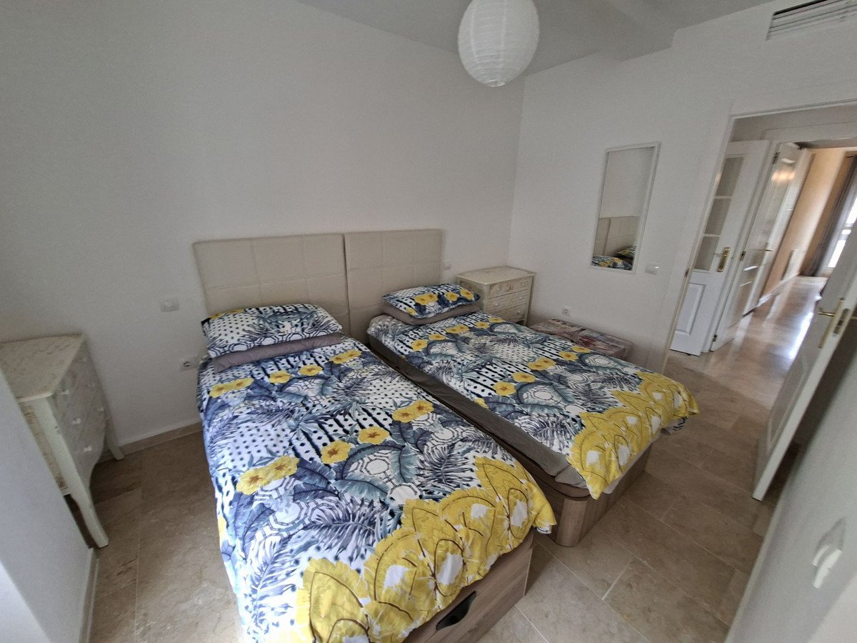 3 Bed Penthouse in La Duquesa in La Duquesa — Penthouse