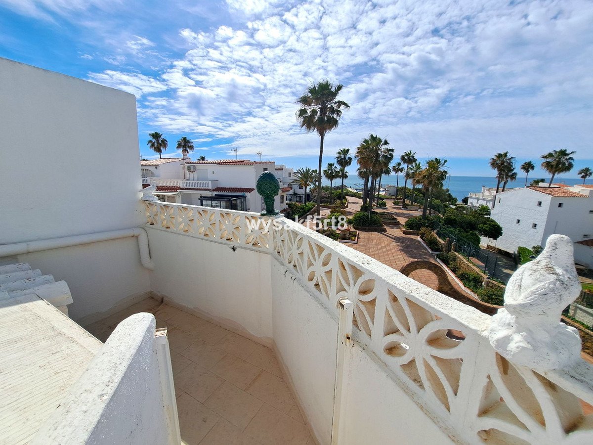 3 Bed Townhouse in La Duquesa in La Duquesa, Townhouse