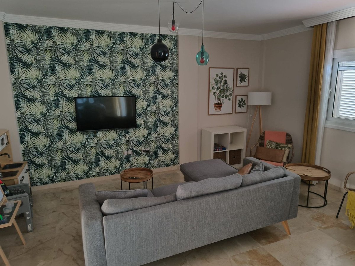 4 Bed بيت مدينة in La Línea في La Línea, تاون هاوس