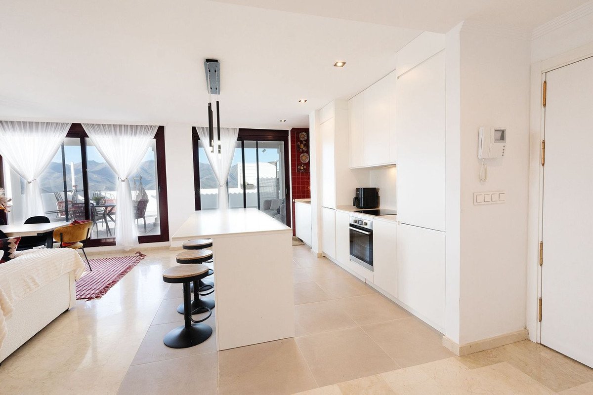 3 Bed Townhouse in La Mairena في La Mairena — تاون هاوس