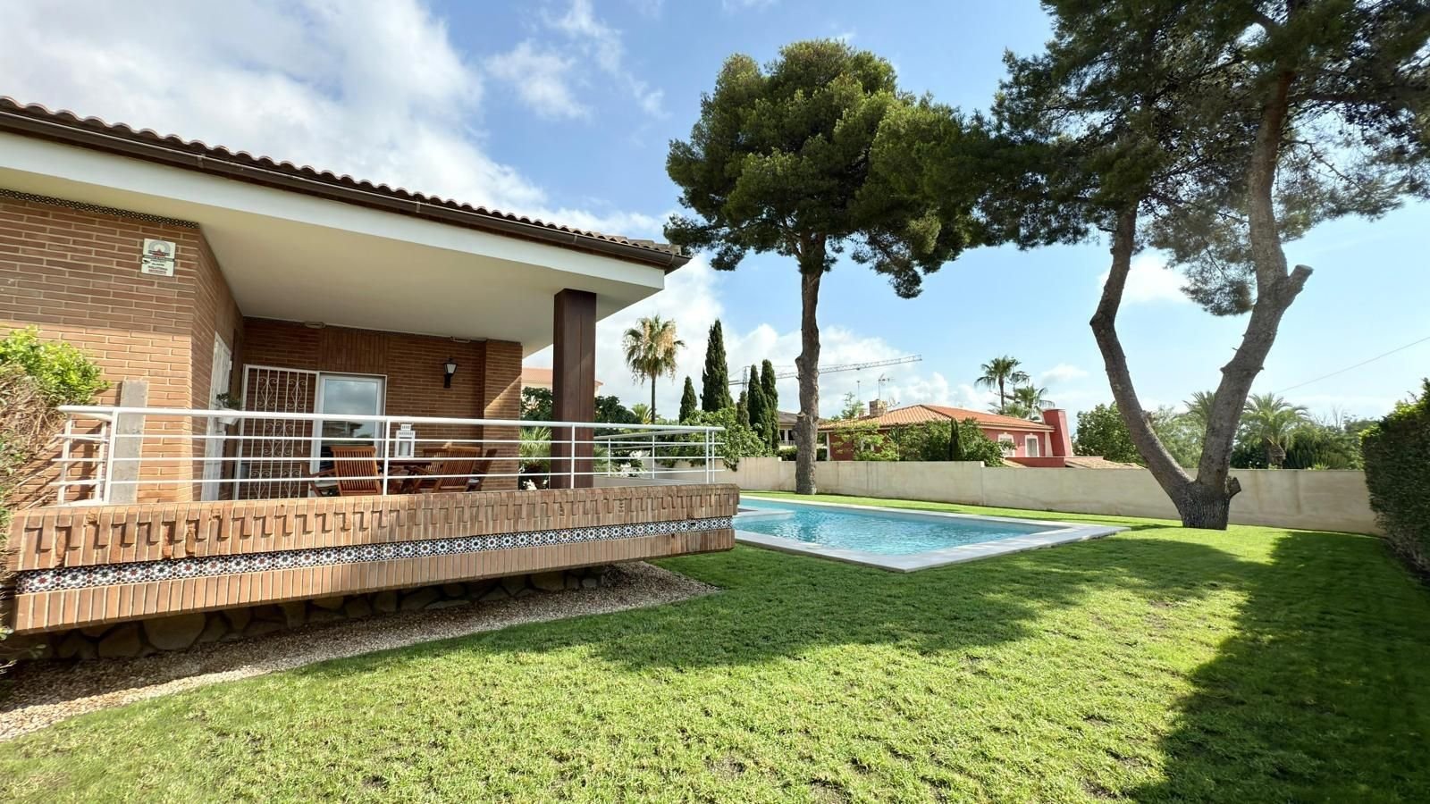 3 Bed Bungalow in La Nucia في La Nucia, فيلا
