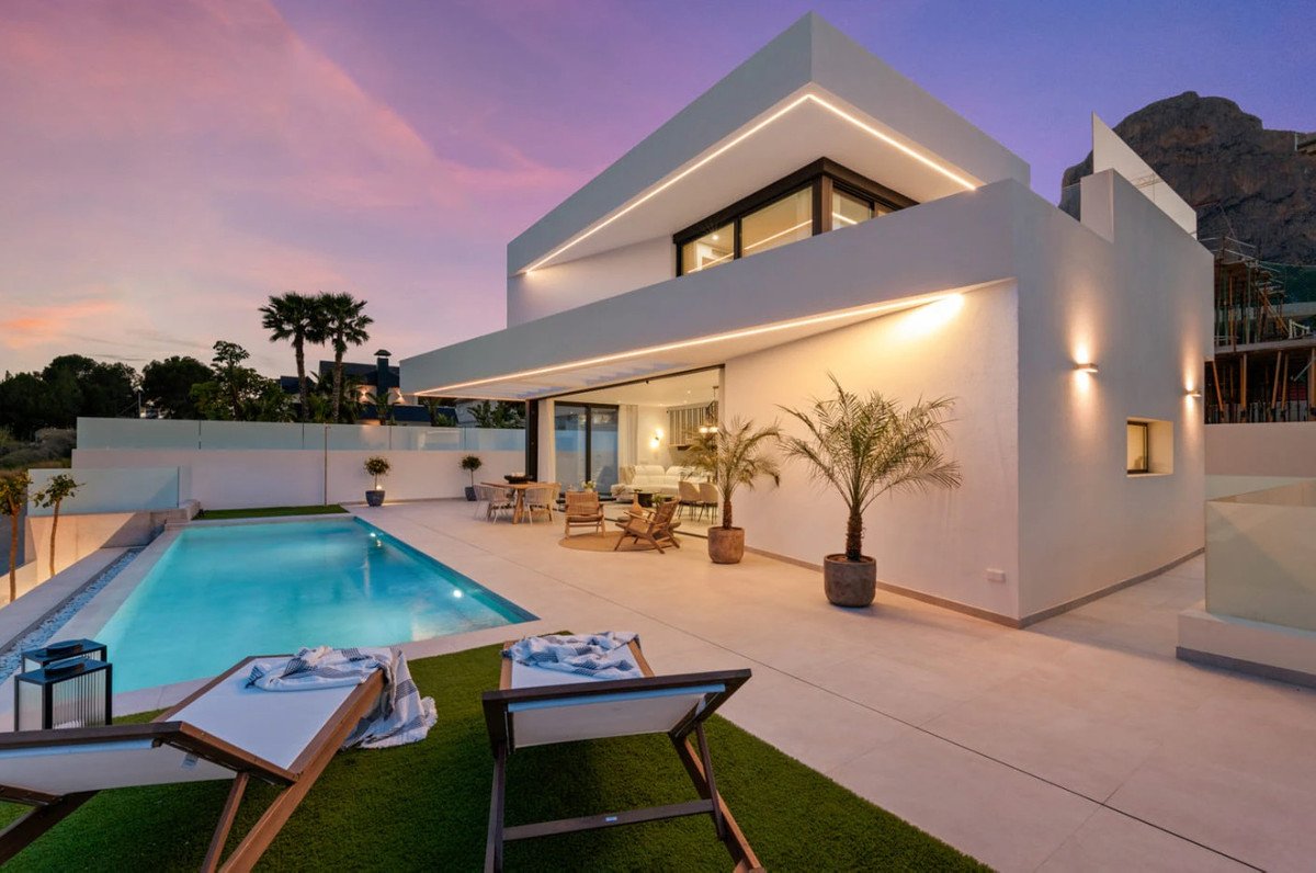 4 Bed Detached Villa in Polop in Polop, Detached Villa