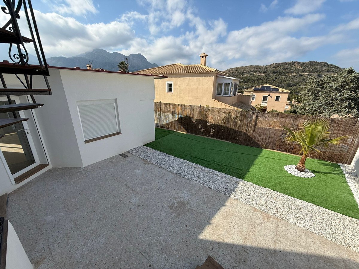 4 Bed فيلا مستقلة in La Nucia في La Nucia, فيلا منفصلة