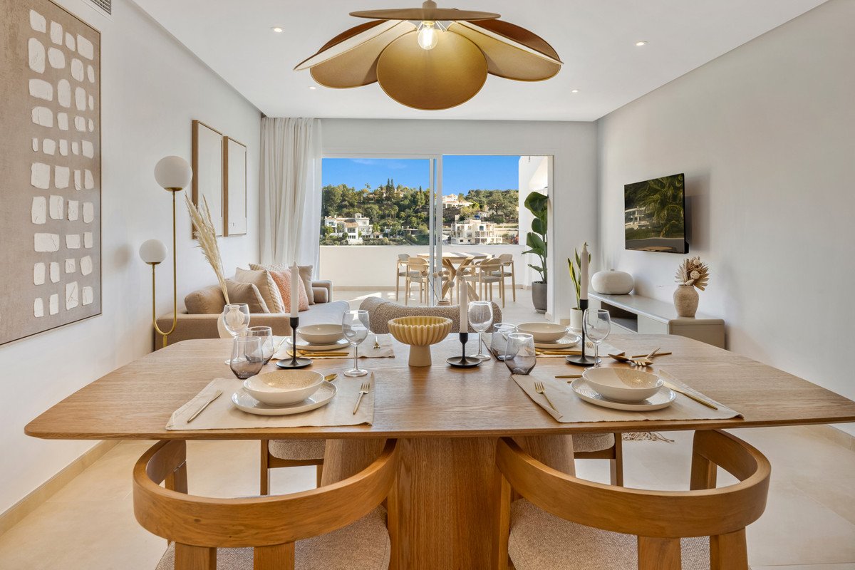 2 Bed Middle Floor Apartment in La Quinta in La Quinta, Apartment