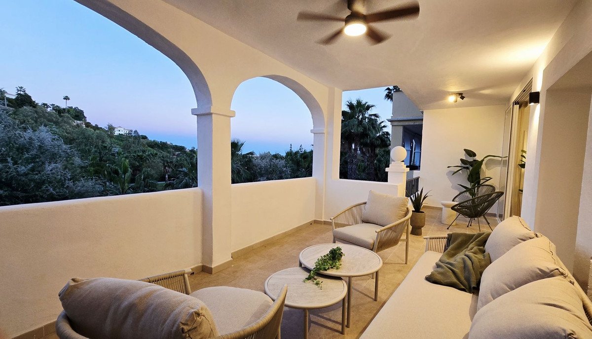 3 Bed Middle Floor Apartment in La Quinta in La Quinta, Apartment