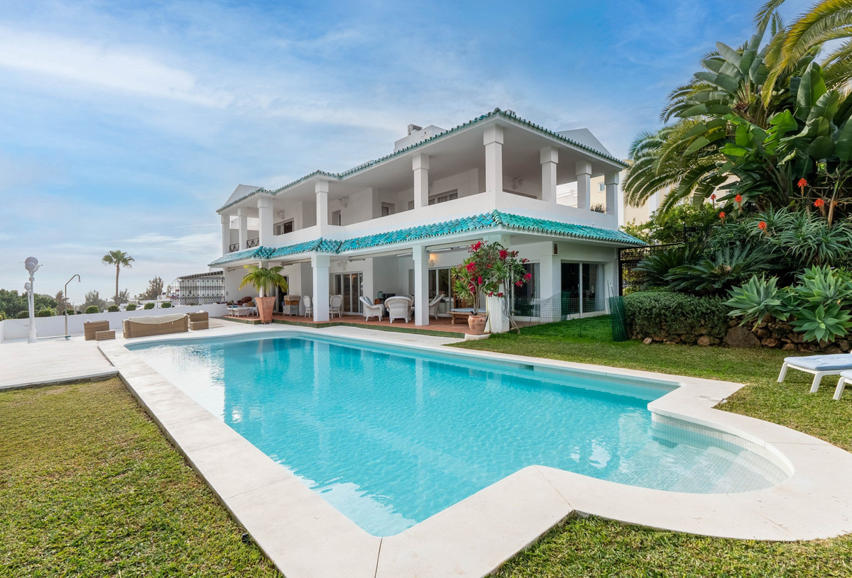 2 Bed Semi-Detached House in La Quinta в La Quinta — Вилла с террасами