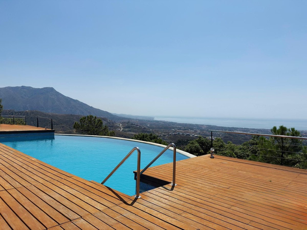 5 Bed Detached Villa in La Zagaleta in La Zagaleta, Detached Villa