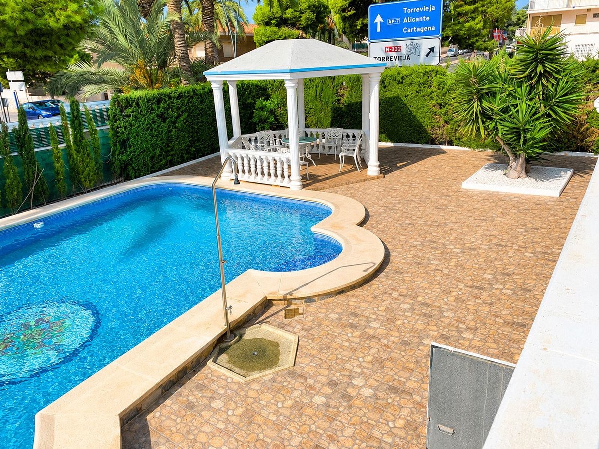 4 Bed Detached Villa in La Zenia in La Zenia, Detached Villa