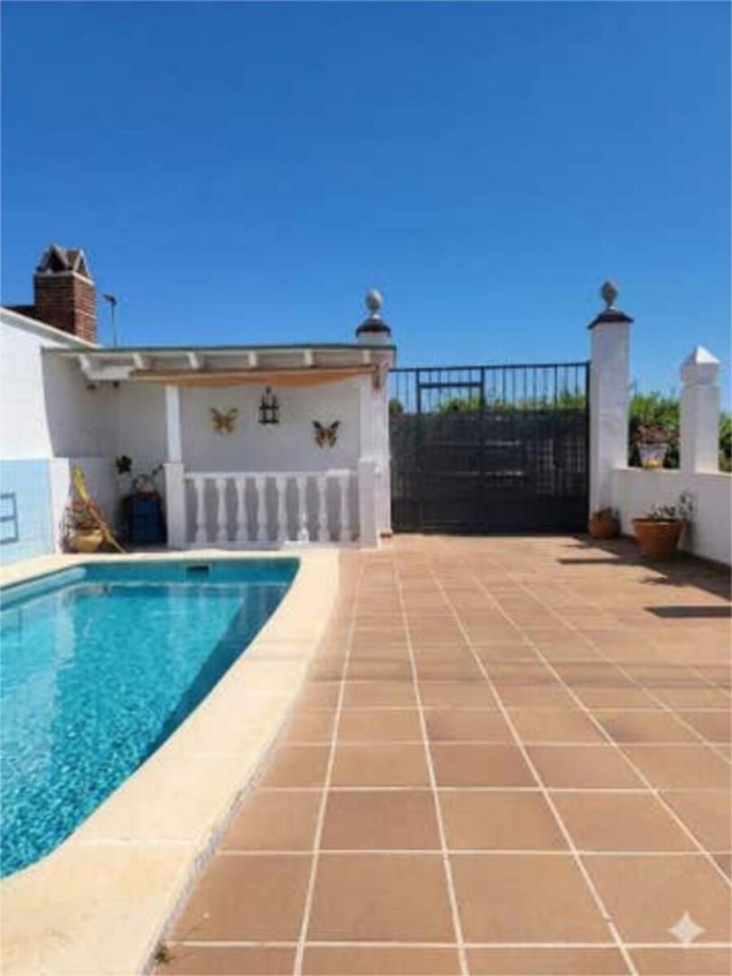 4 Bed Townhouse in Las Brisas in Las Brisas, Townhouse