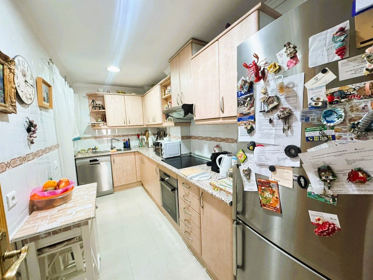 3 Bed Middle Floor Apartment in Las Lagunas في Las Lagunas — شقة