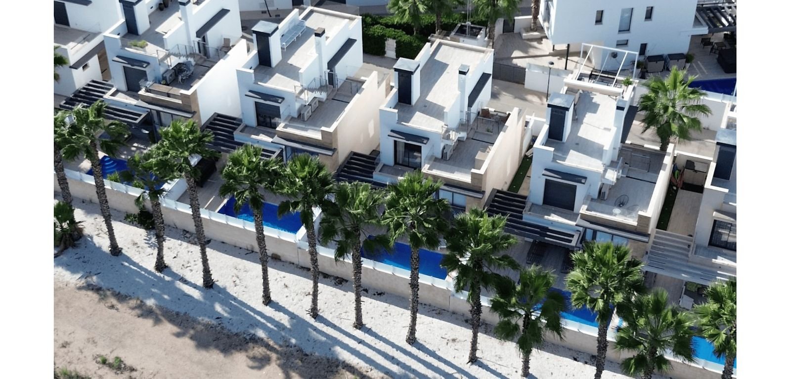 3 Bed Detached Villa in Lomas de Cabo Roig في Lomas de Cabo Roig — فيلا منفصلة