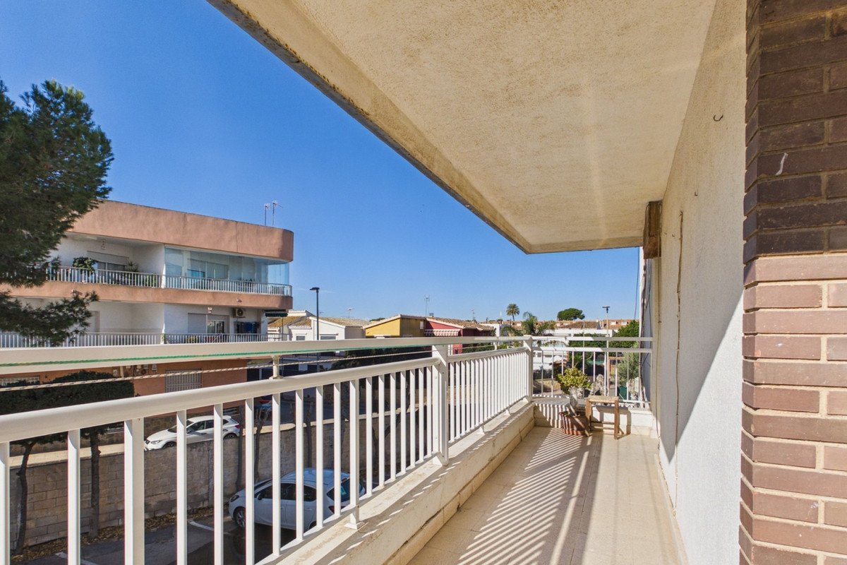 3 Bed Middle Floor Apartment in Los Alcazares in Los Alcazares — Apartment