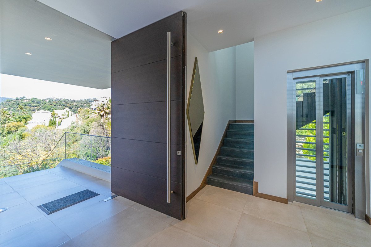 5 Bed Detached Villa in Los Arqueros in Los Arqueros, Detached Villa