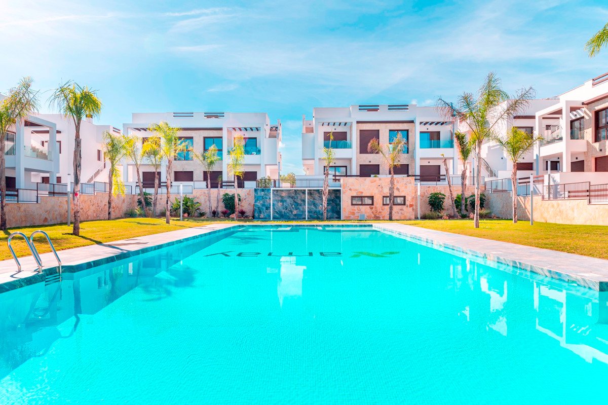 3 Bed Ground Floor Apartment in Los Balcones in Los Balcones, Apartment
