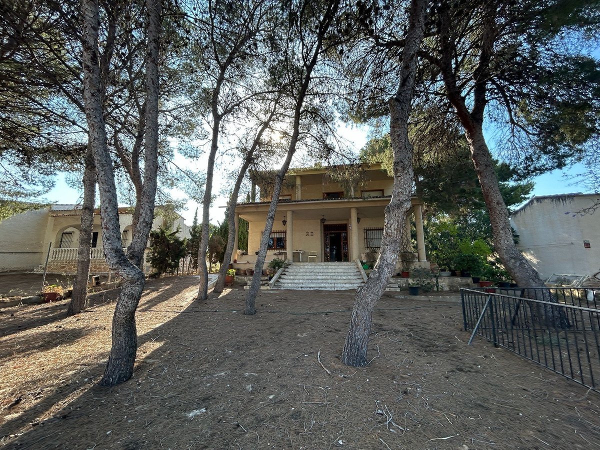 6 Bed Detached Villa in Los Balcones in Los Balcones, Detached Villa
