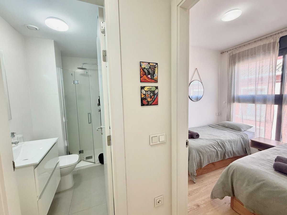 2 Bed Middle Floor Apartment in Los Boliches em Los Boliches — Apartamento