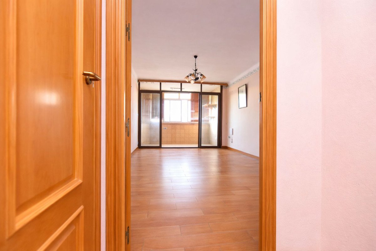 3 Bed Middle Floor Apartment in Málaga Centro in Málaga Centro, Apartment