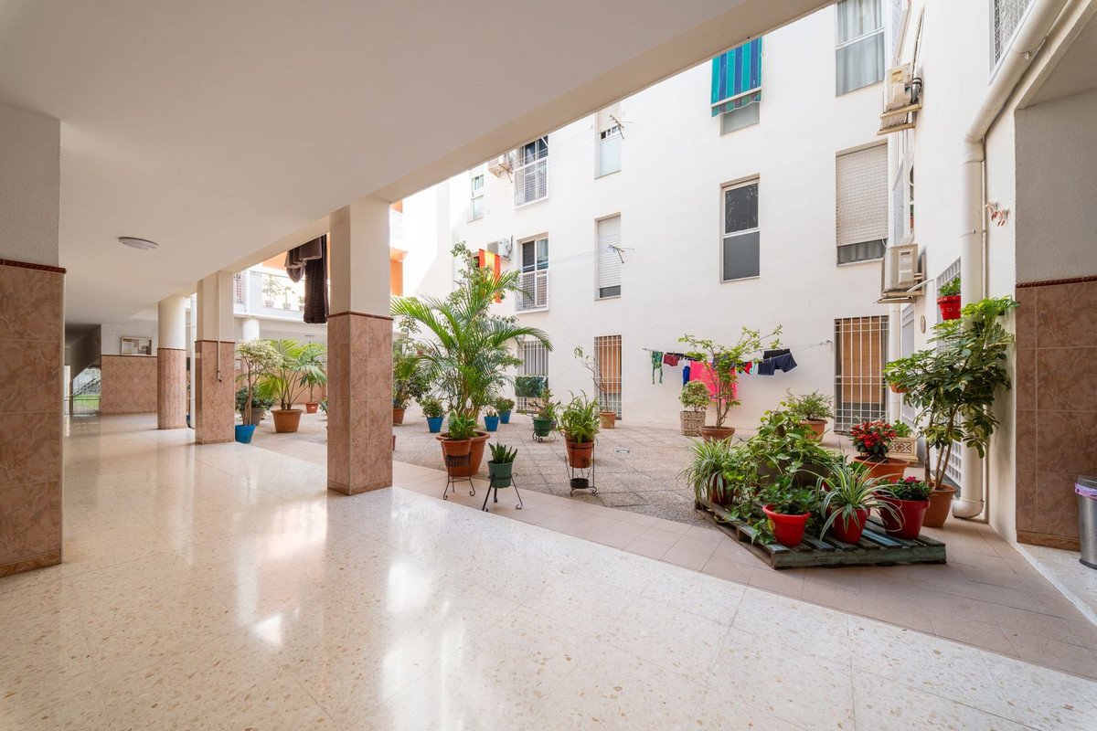 2 Bed Middle Floor Apartment in Málaga in Málaga, Apartment