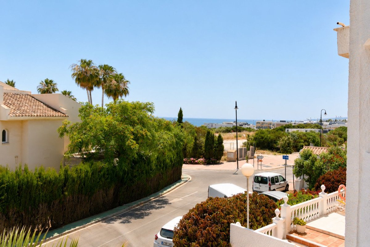 2 Bed Middle Floor Apartment in El Chaparral in El Chaparral, Apartment