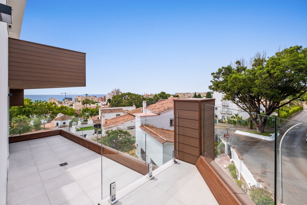 2 Bed Tussenverdieping Appartement in Montemar in Montemar, 
