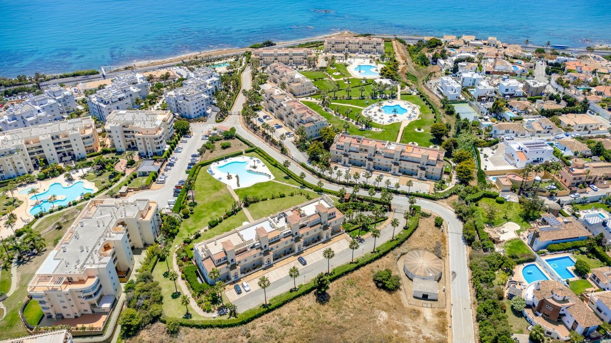 2 Bed Byt na strednom poschodí in El Chaparral v El Chaparral, 