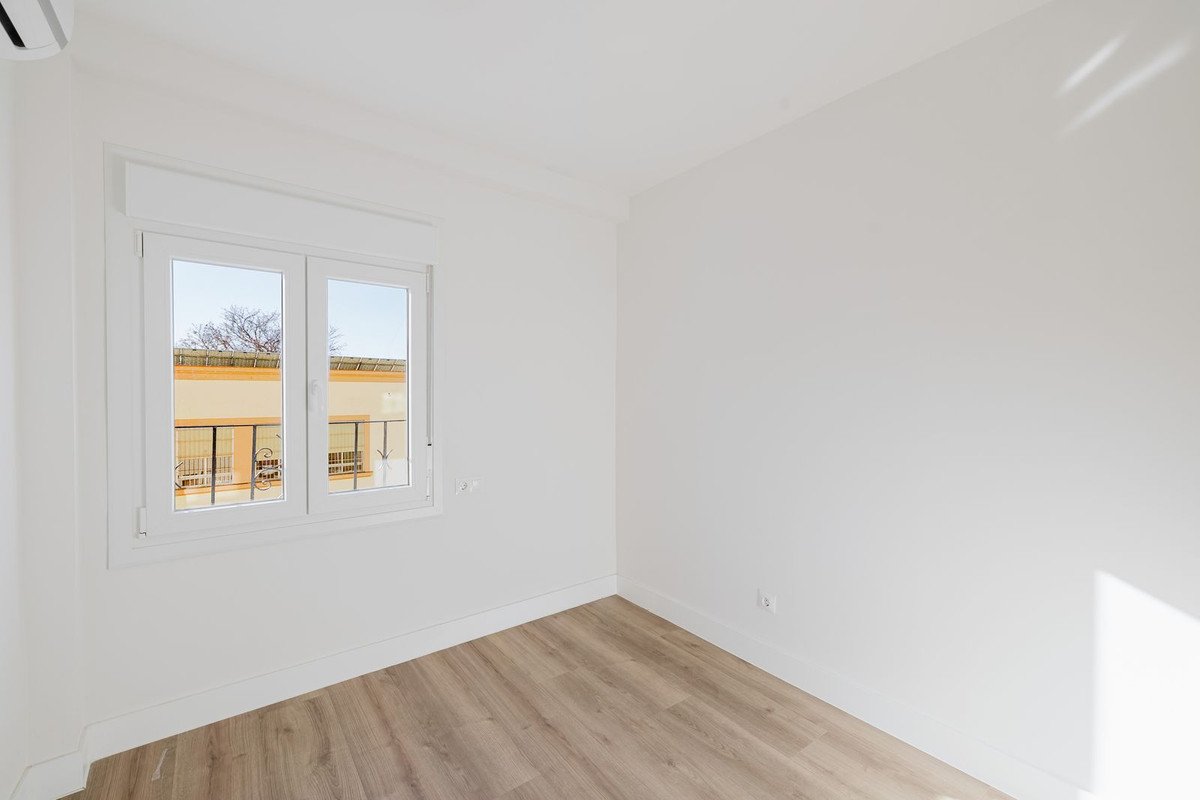 2 Bed Middle Floor Apartment in Málaga in Málaga, Apartment