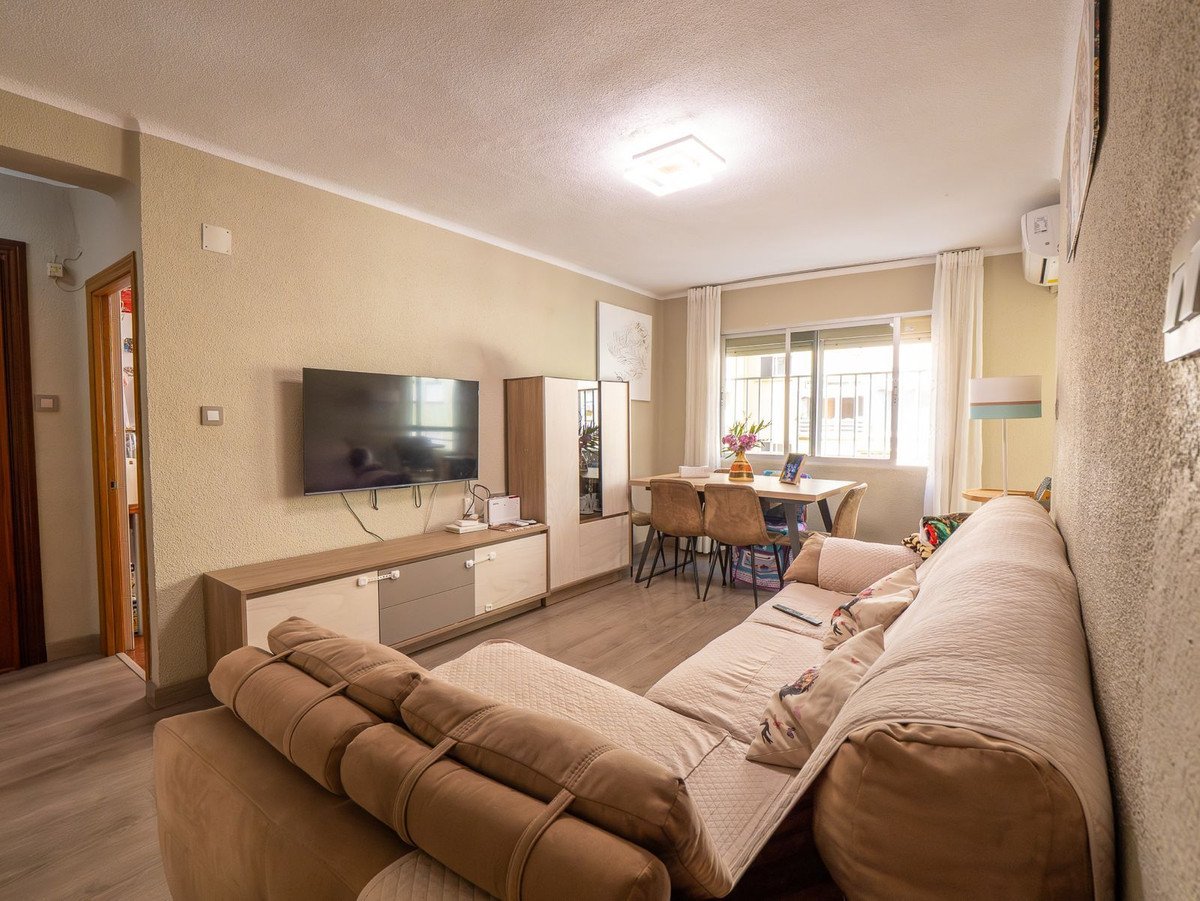 3 Bed Middle Floor Apartment in Málaga in Málaga, Apartment